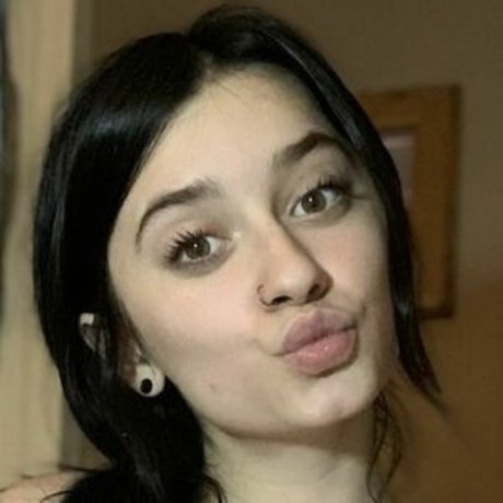 Biddiebb xxx pornstar gallery