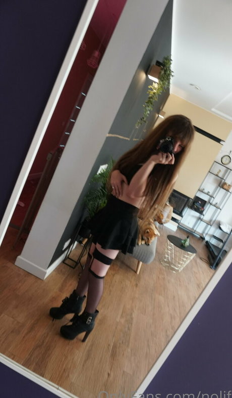 NOLIF model xxx gallery