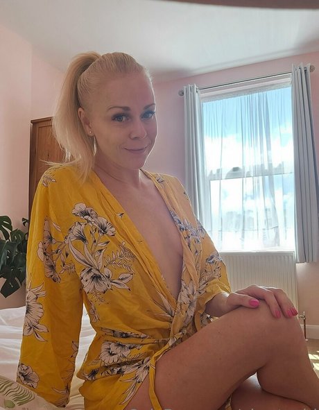 ukcutegirl art pornstar galleries