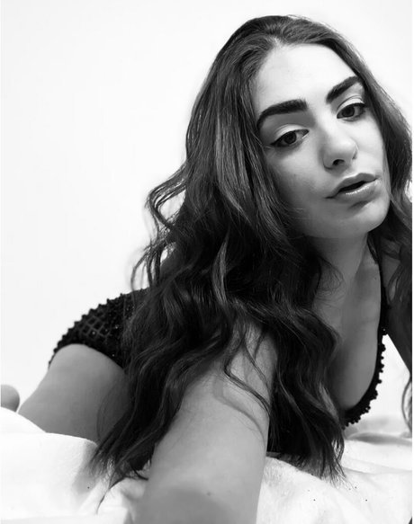 Veronica Correia pornographic model pics