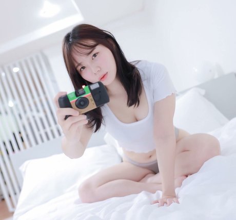 Myu A beautiful actress image