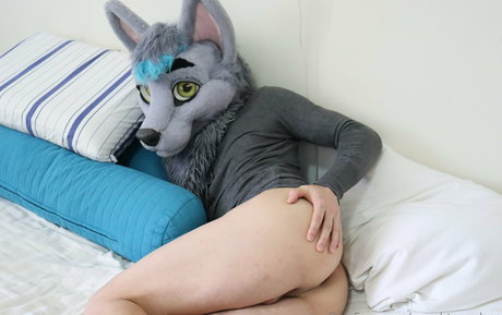 naughty wolves naked star gallery