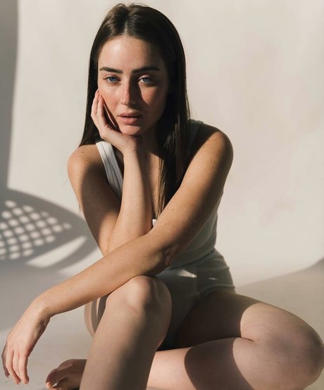 Effy Palarya naked model archive