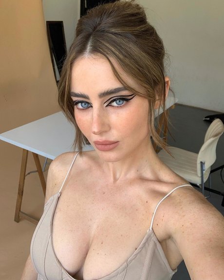 Effy Palarya pornstar sex gallery