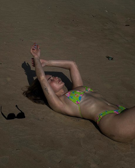 big tits nerd onlyfans erotic photos