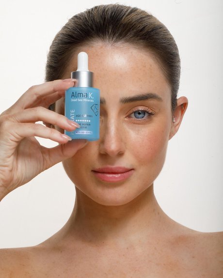 Effy Palarya star free pic