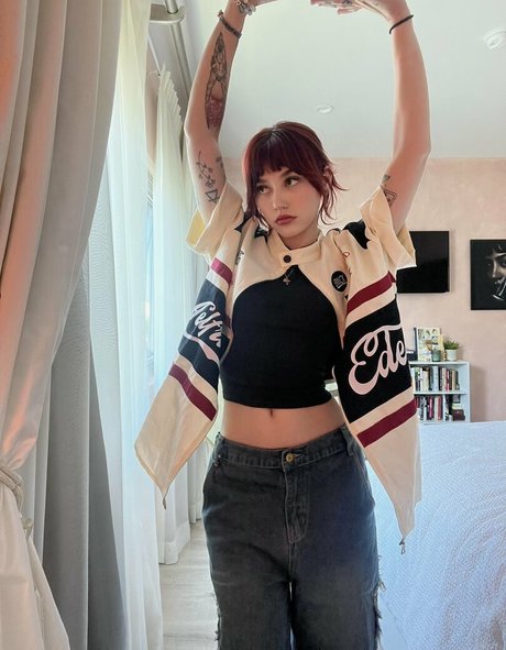 Kailee Morgue beautiful model images