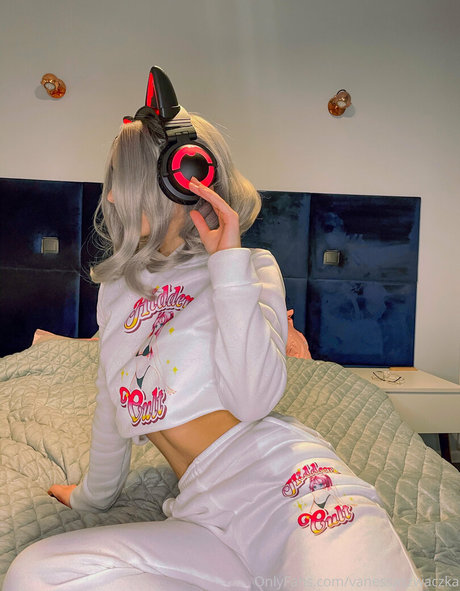 beautiful japanese onlyfans pretty picture