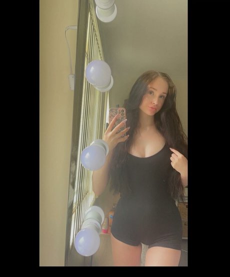 taliah nugg pornstar erotic photo