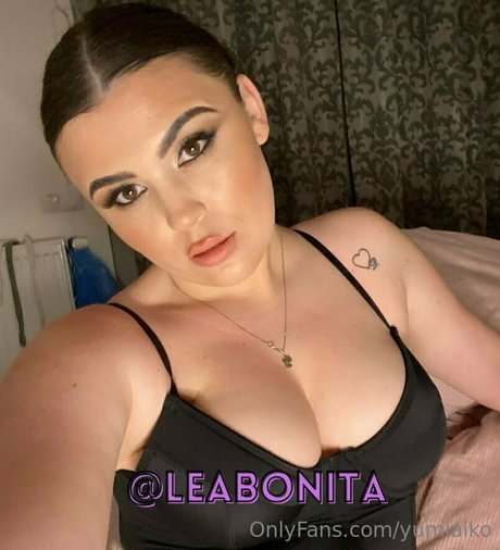 yumiaiko model porn photo