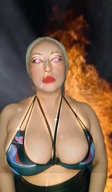 TechNoirCandy erotic actress pictures