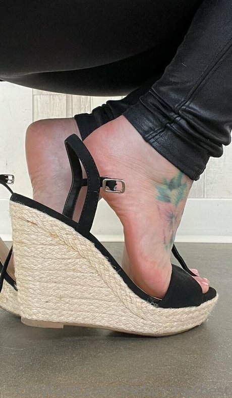 skinny asian teen onlyfans pretty img