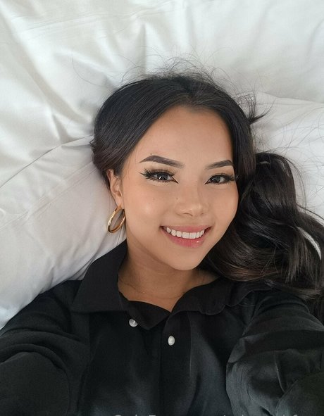 minaashfree naked actress galleries