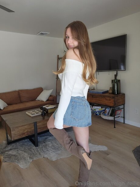 reign rellic star nude pics