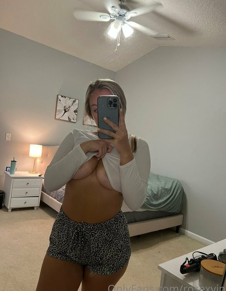 yourgirlfriendrose exclusive pornstar pictures