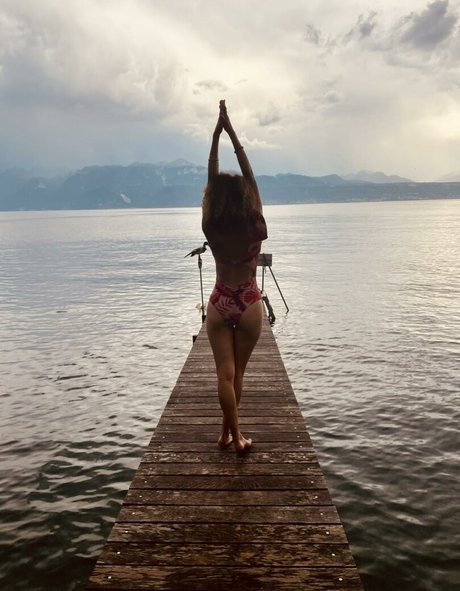 Yilian Canizares hot model photo