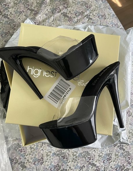 bootyhighheels pretty model photos