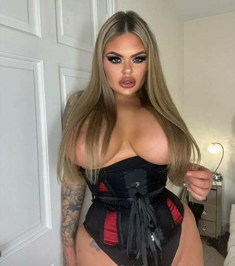 mature slut onlyfans art nude pic