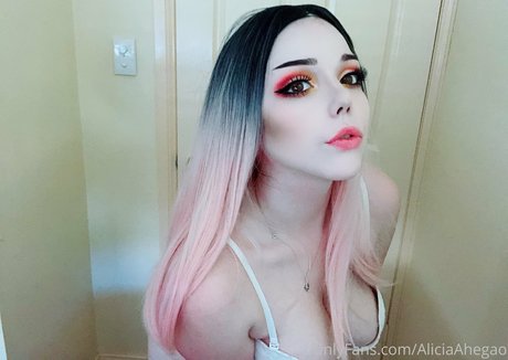 aliciaahegao free actress gallery