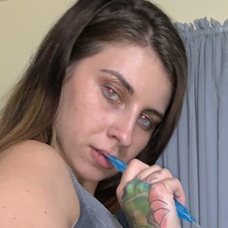 Long Neck erotic star img