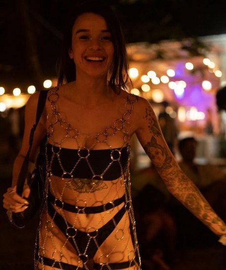 janadeoliveira_ art star image