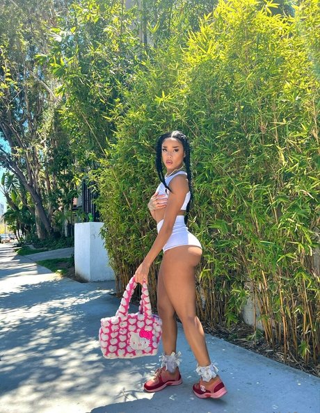 xxxshapeshifter pornstar naked images