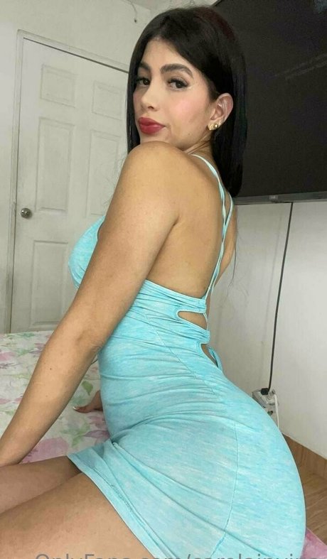 carolainvina perfect model img