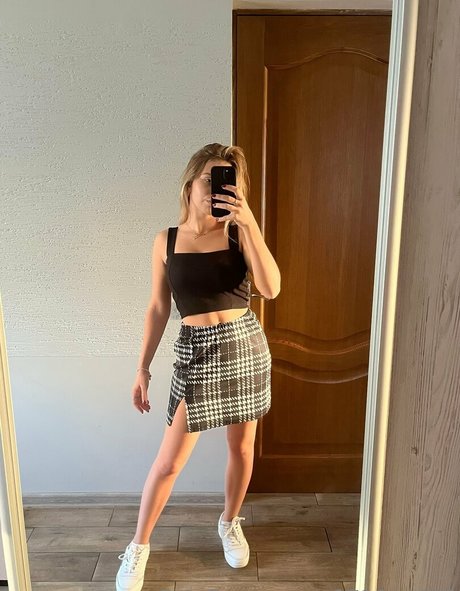 skinny black teen onlyfans top gallery