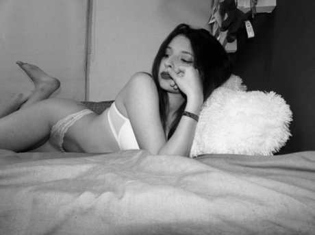 Saruka model beautiful archive