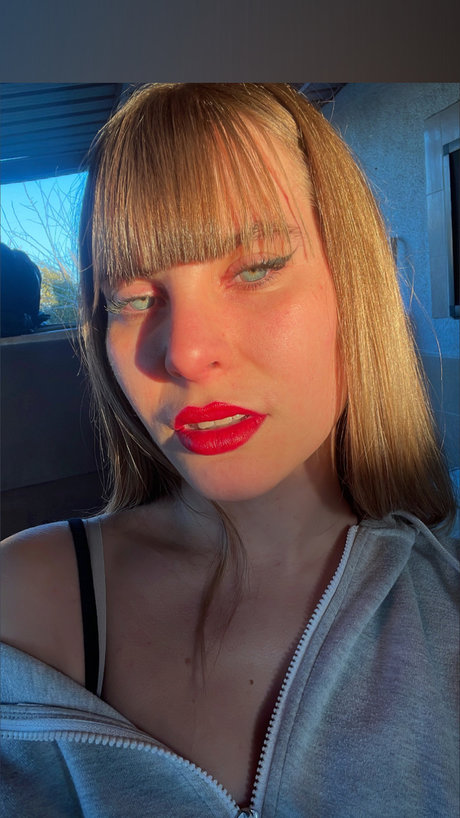 Sara Trisant_ star porn photos