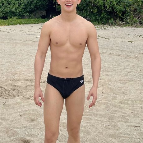 bodybuilder nude onlyfans naked galleries