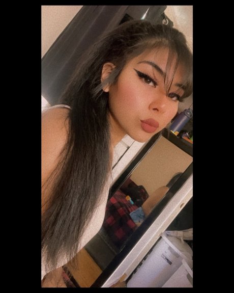 Sarai_ pretty star picture