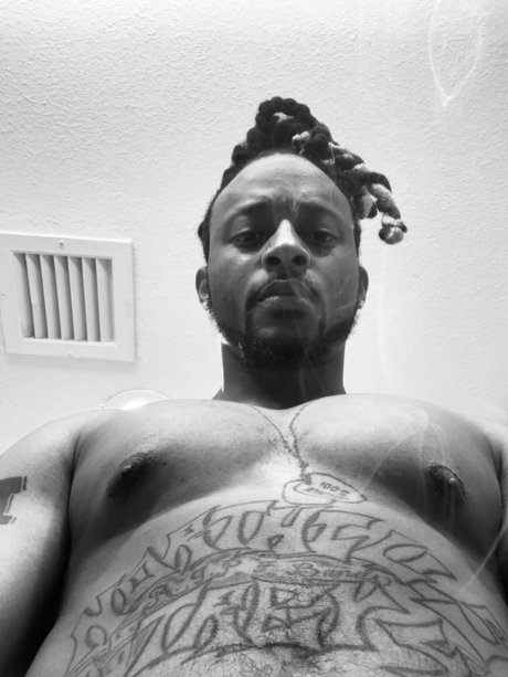 Rthinxxx model naked galleries