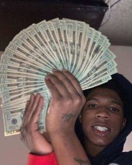 Yah Daddy_ naked star pic