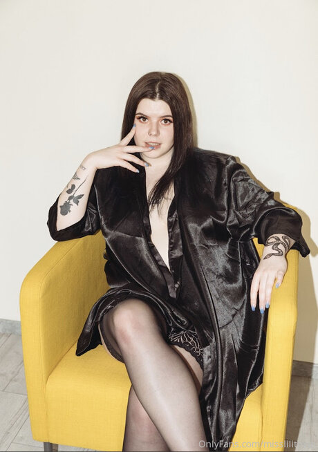 Savannah Rage Free page_ sexy model pics