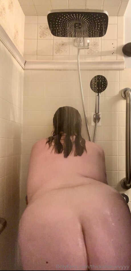 Thick and Curvy porn star archive