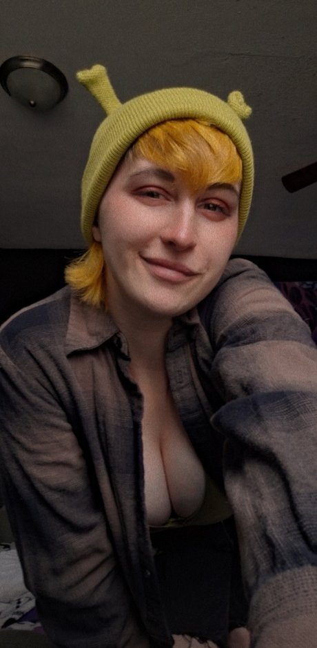 _Ikaria Cryptic_ model high quality pictures