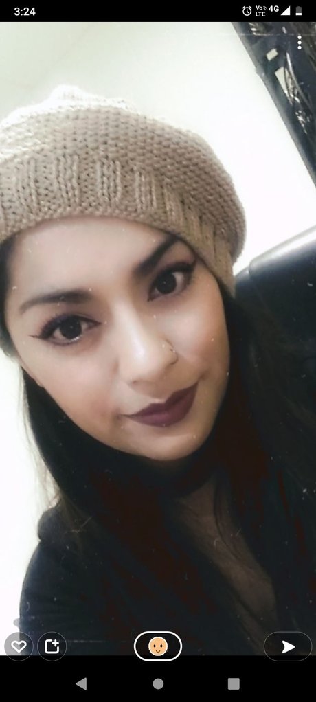 Yatziri Sondon pretty actress pictures