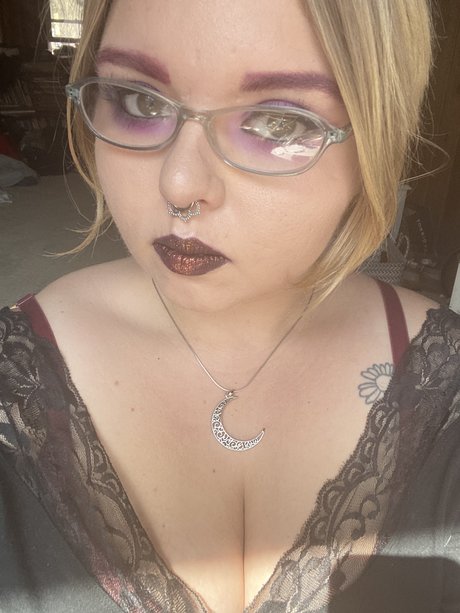 The Heirothot VIP nudes model galleries