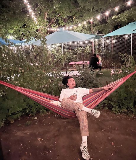 Yang Son star hd photos