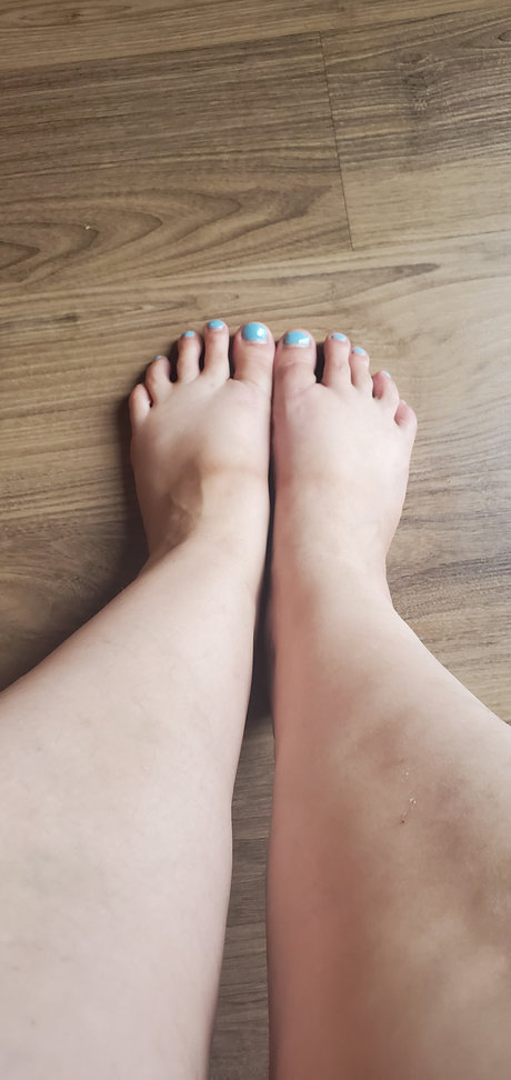 Lacy in Lace top actress picture