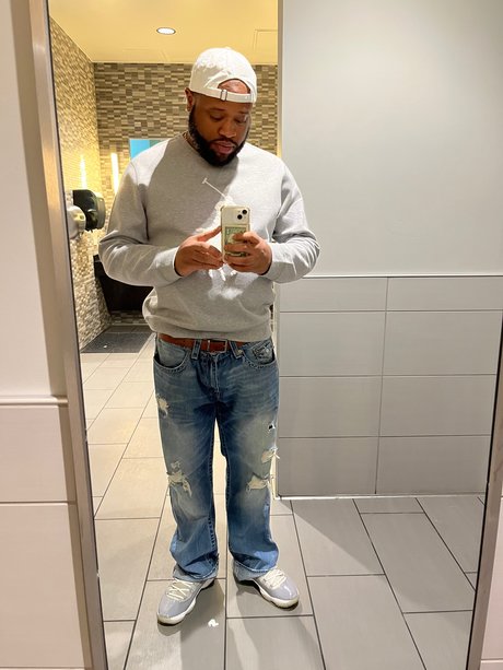 HeadHuncho360 model hot photo