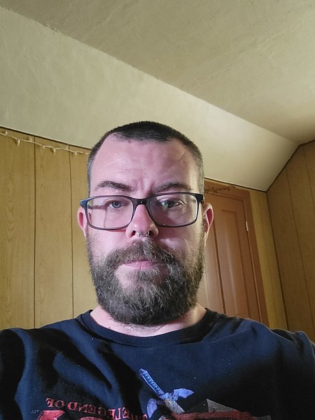 Night Shade perfect model pic