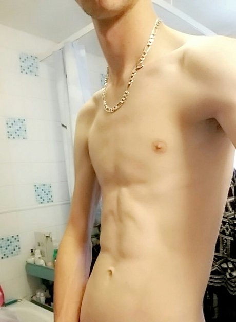 Ashley Trimmer nude star archive