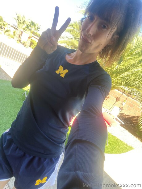 MelanieBrooks pornstar sexy galleries