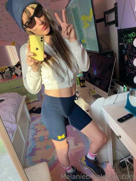 MelanieBrooks adult actress picture