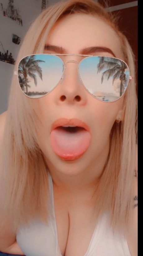 patriciahot model hd pics