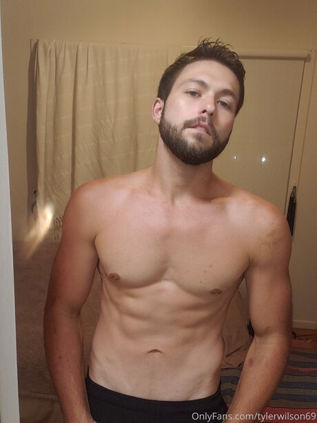 Tyler Wilson sexy star archive