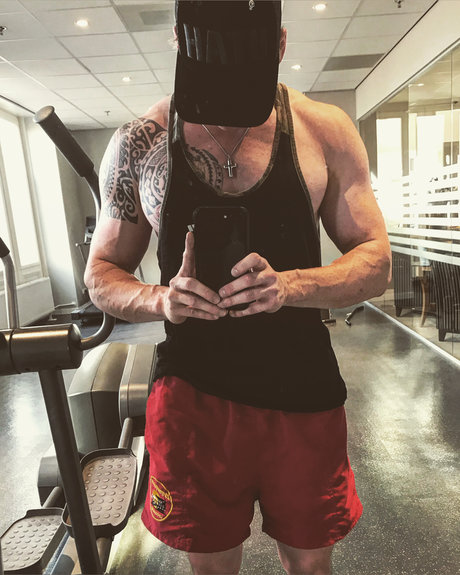 Maorimen Plus pornstar naked photo