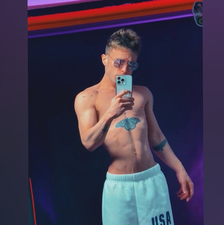 Joel Poe hot pornstar img